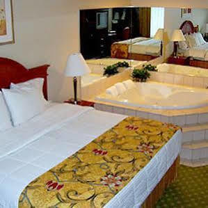 Hotel Fairfield & Detroit 3*